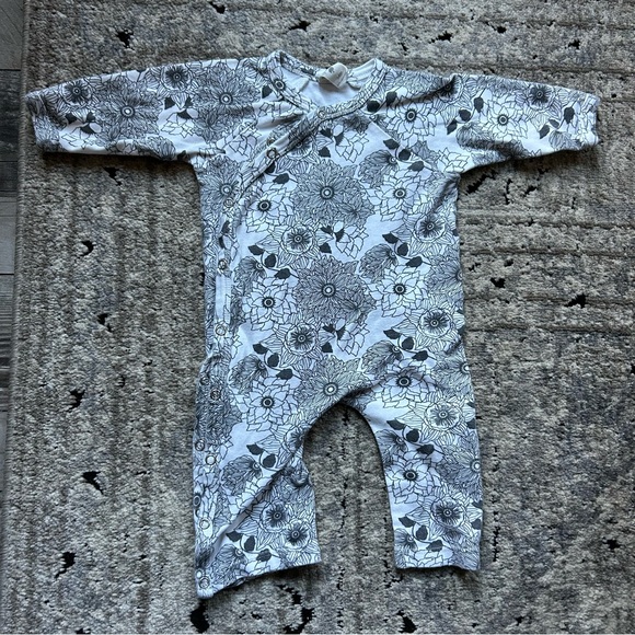 kate Quinn 3-6 month one piece - Picture 1 of 4